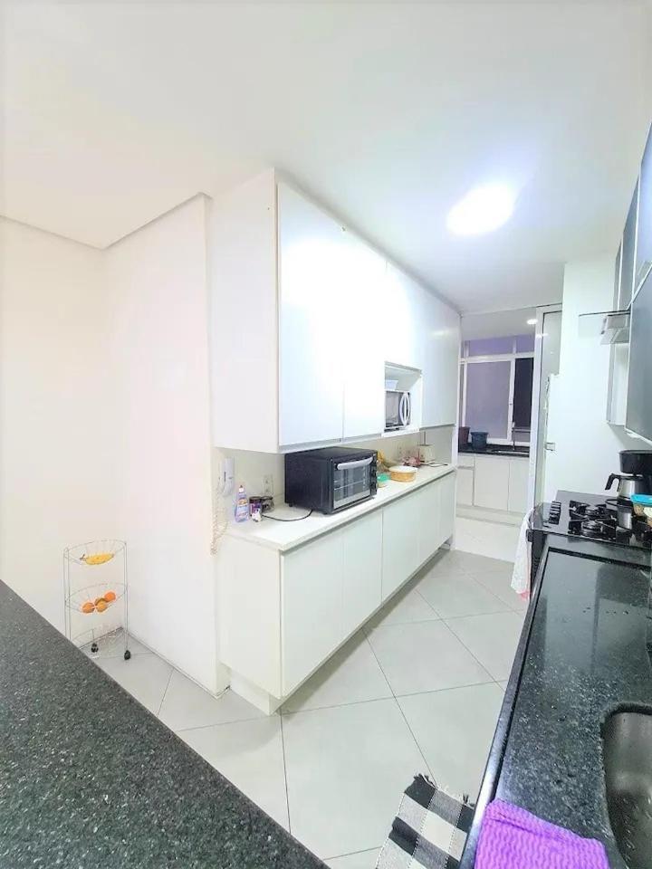 3 Quartos, Hidromassagem, Garagem, Duas Quadras Da Do Leblon *