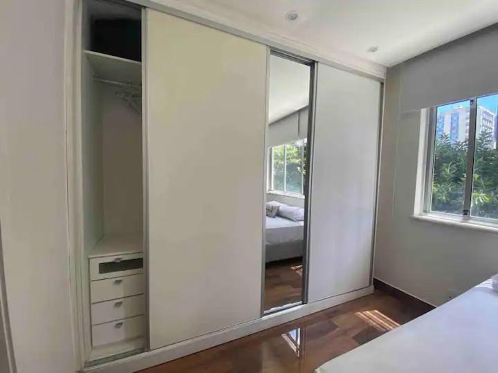 3 Quartos, Hidromassagem, Garagem, Duas Quadras Da Do Leblon * Rio de Janeiro