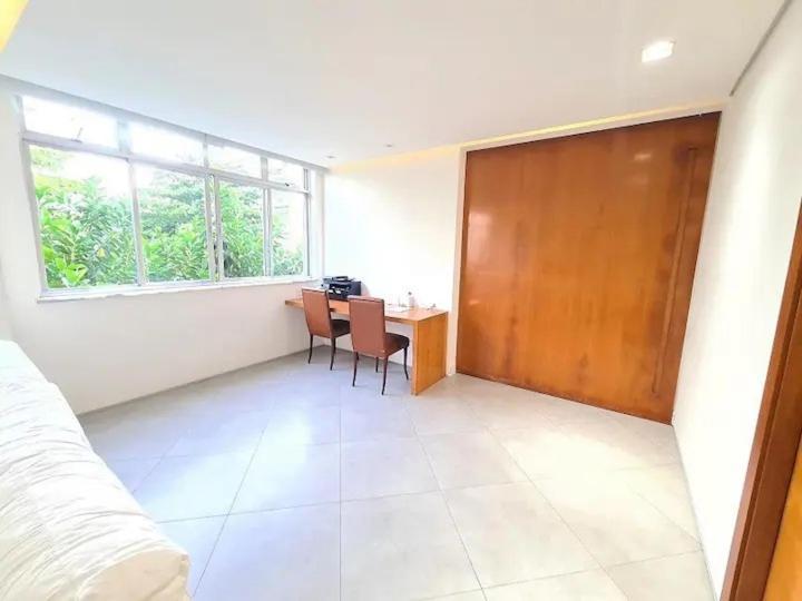 3 Quartos, Hidromassagem, Garagem, Duas Quadras Da Do Leblon Apartamento
