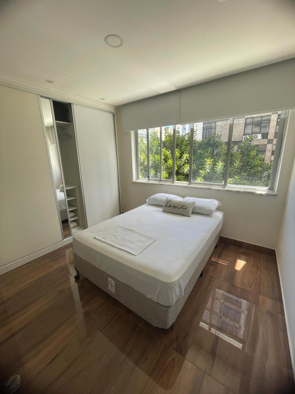 3 Quartos, Hidromassagem, Garagem, Duas Quadras Da Do Leblon Apartamento